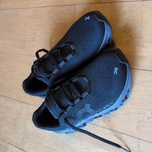 Women's Athletic Shoes Cloudmonster